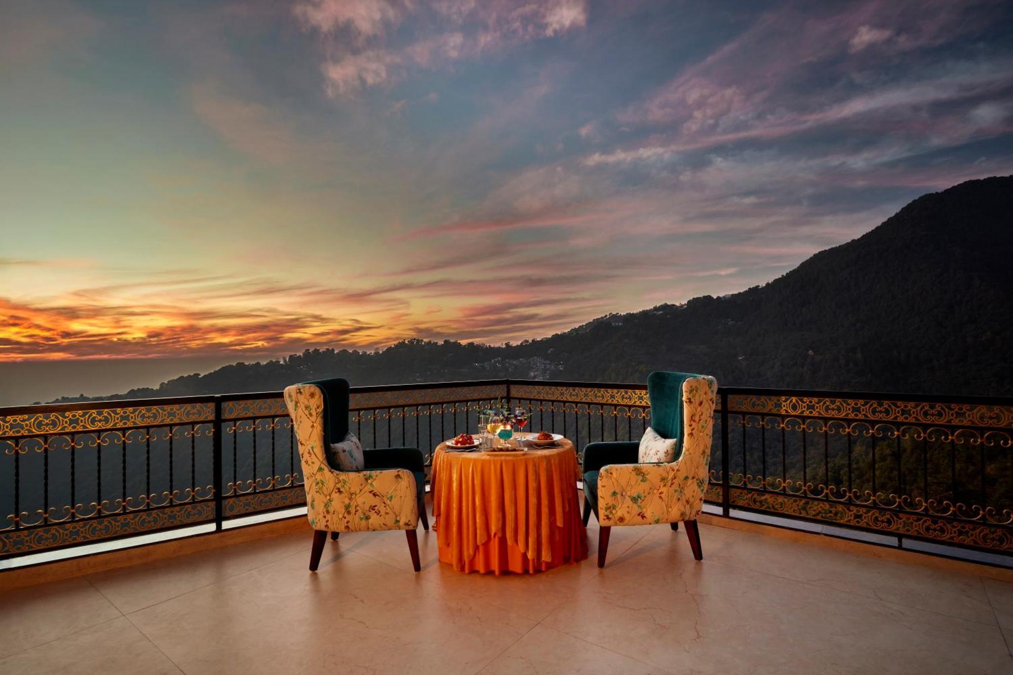 Welcomheritage Natraj, Mcleod Ganj McLeod Ganj Exterior foto
